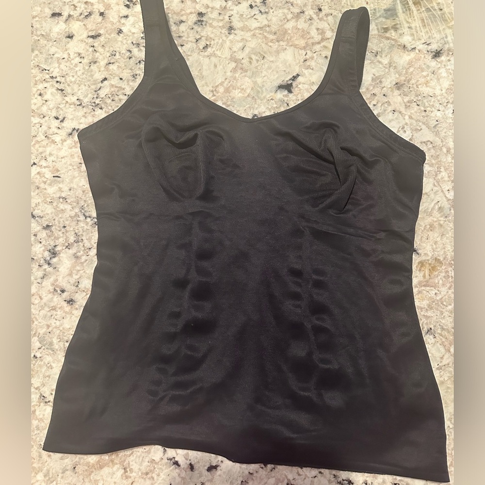 EUC MiracleSuit shape wear top. Size 38.